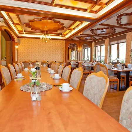 Fruehstueckshotel Landgasthof Kramer Szálloda 3*