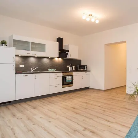 Fruehstueckshotel Landgasthof Kramer Отель Айхенцелль